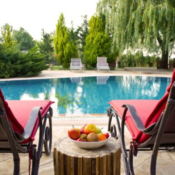 How to choose a Swimming pool – Main Aspects to Consider