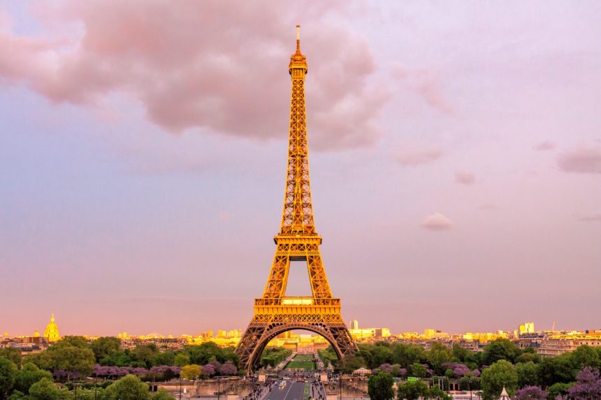 Why will soon balcony gardens appear in Paris?