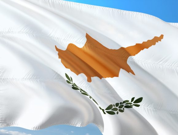 Cyprus “freezes” the program for issuing “golden passports”