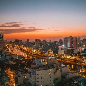 Experts predict the growth of economies and life quality in Vietnam in late 2020