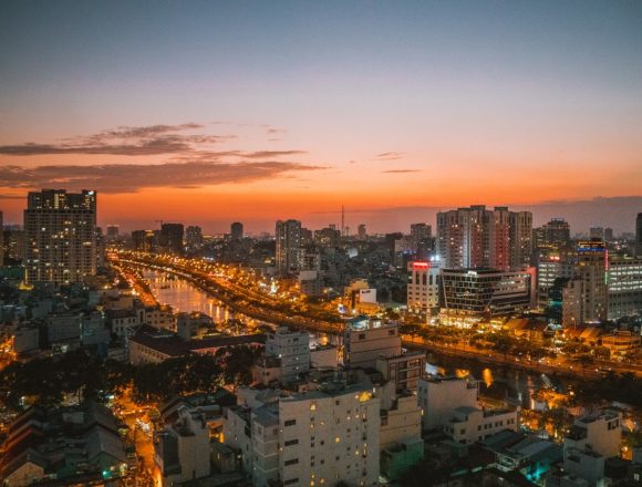 Experts predict the growth of economies and life quality in Vietnam in late 2020