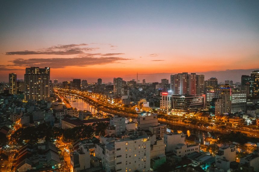 Experts predict the growth of economies and life quality in Vietnam in late 2020